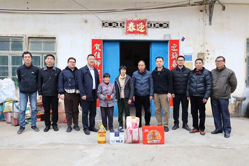 �߷�ο��פ�����������������������������������Ӫ����